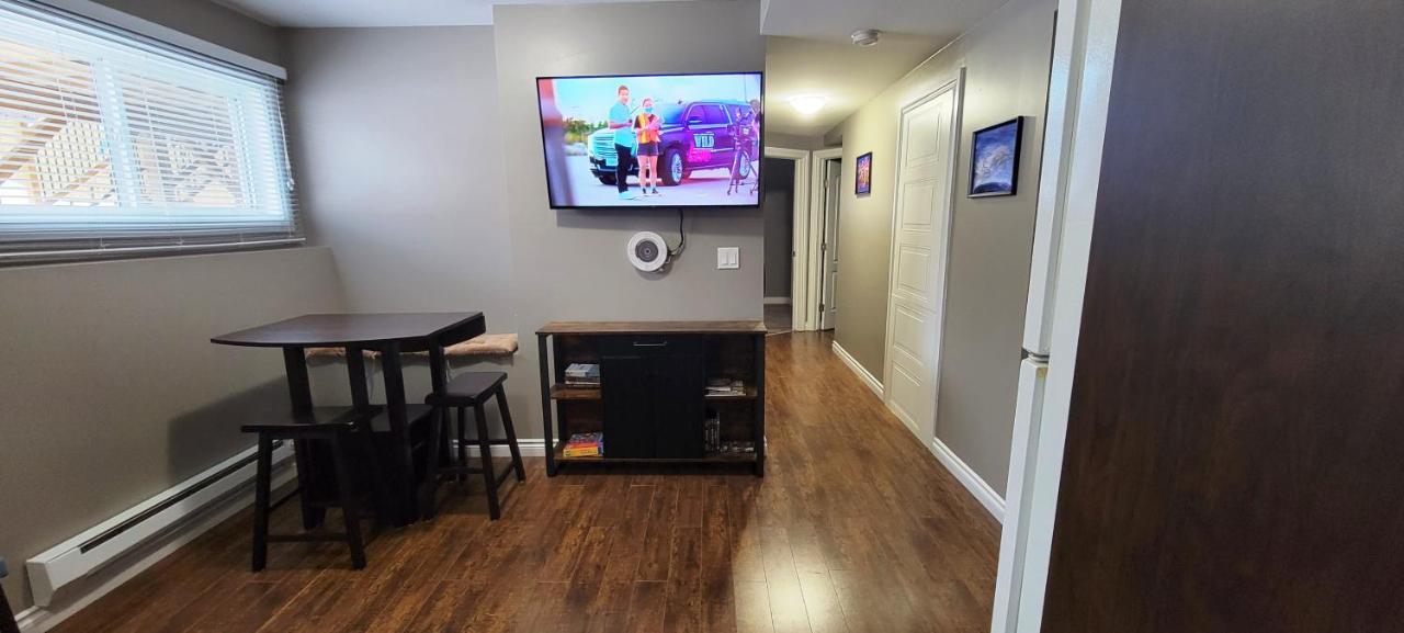 Blue Wave 2 Bedroom Suite Saskatoon Exterior foto